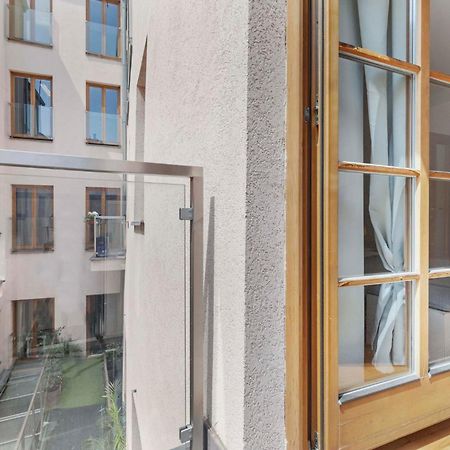 Charming Apartment In The Heart Of Братислава Экстерьер фото